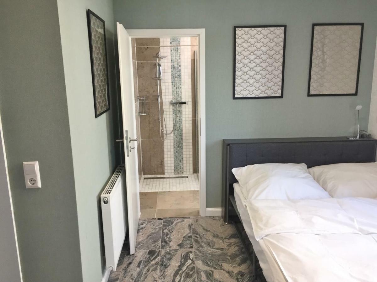 Neues Zimmerapartment Mit Bad Neckarwestheim Dış mekan fotoğraf