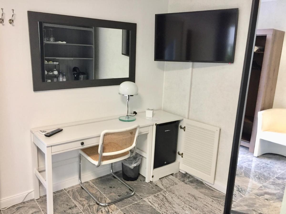 Neues Zimmerapartment Mit Bad Neckarwestheim Dış mekan fotoğraf